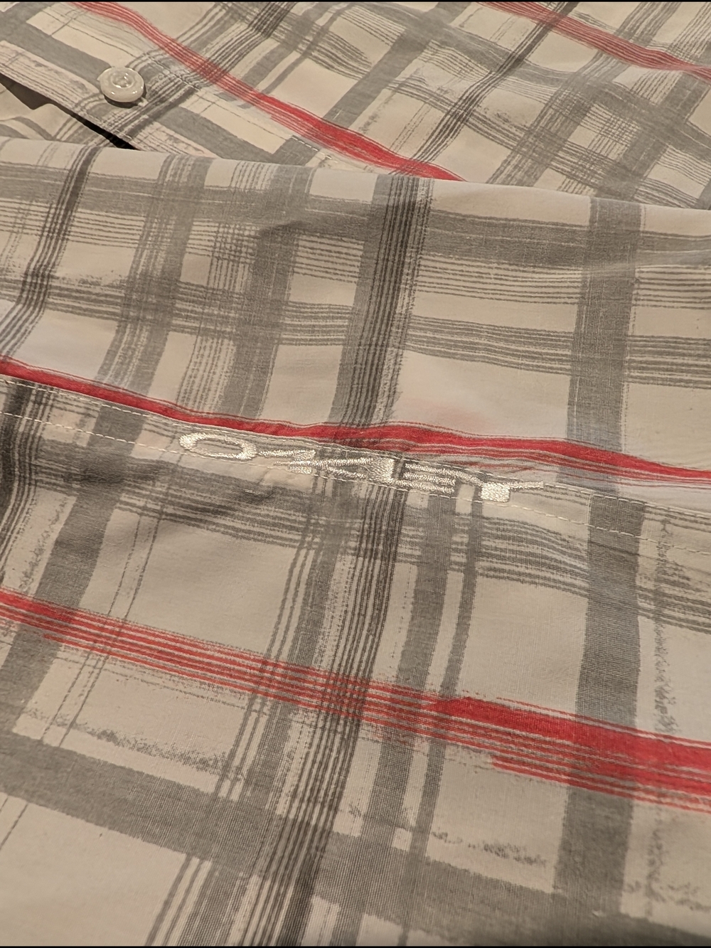 Men's Oakley Slim Fit Plaid Button-Down Shirt - White, Gray & Red- Size XL - Picture 3 of 8